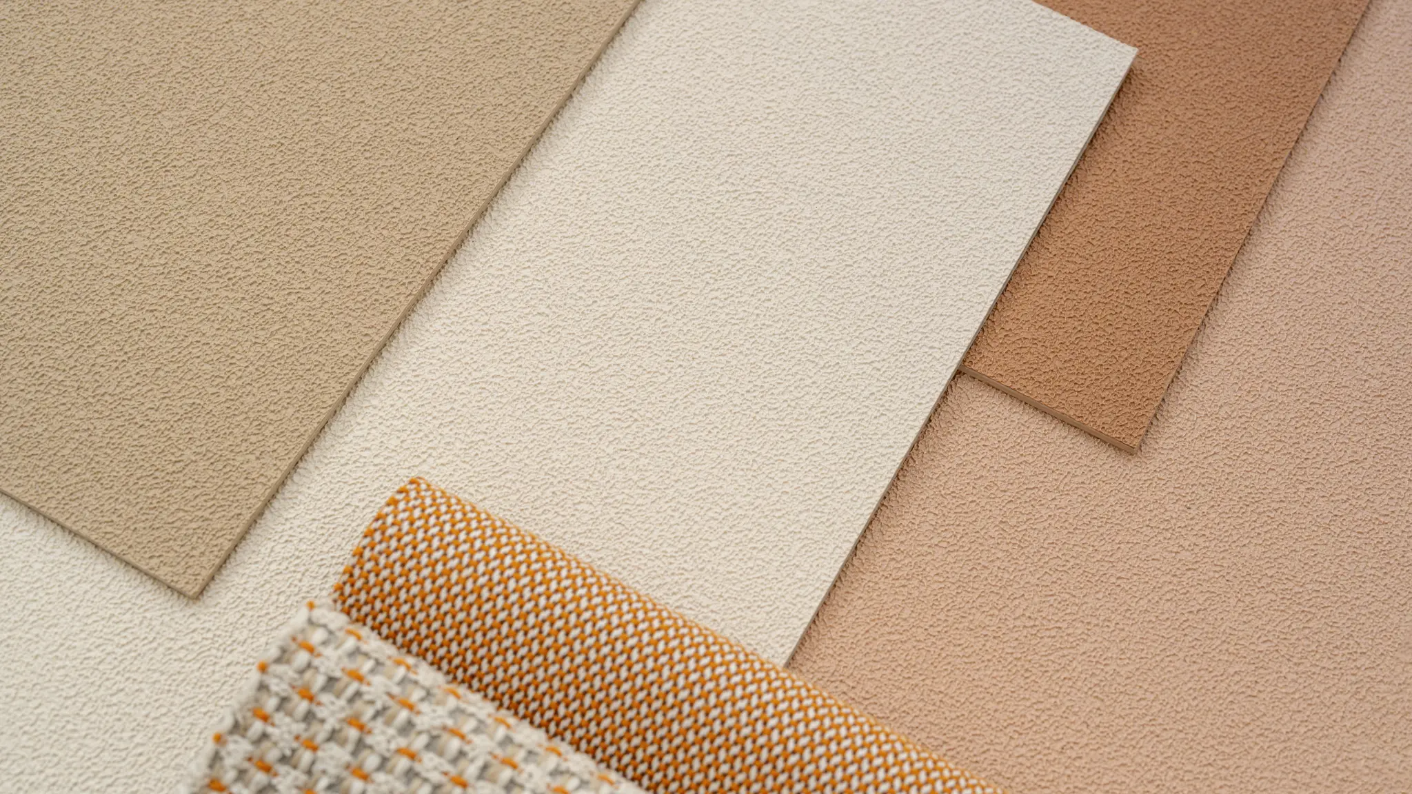Vescom Colour Choice vinyl wallcovering collage with subtle textures and warm colour combinations